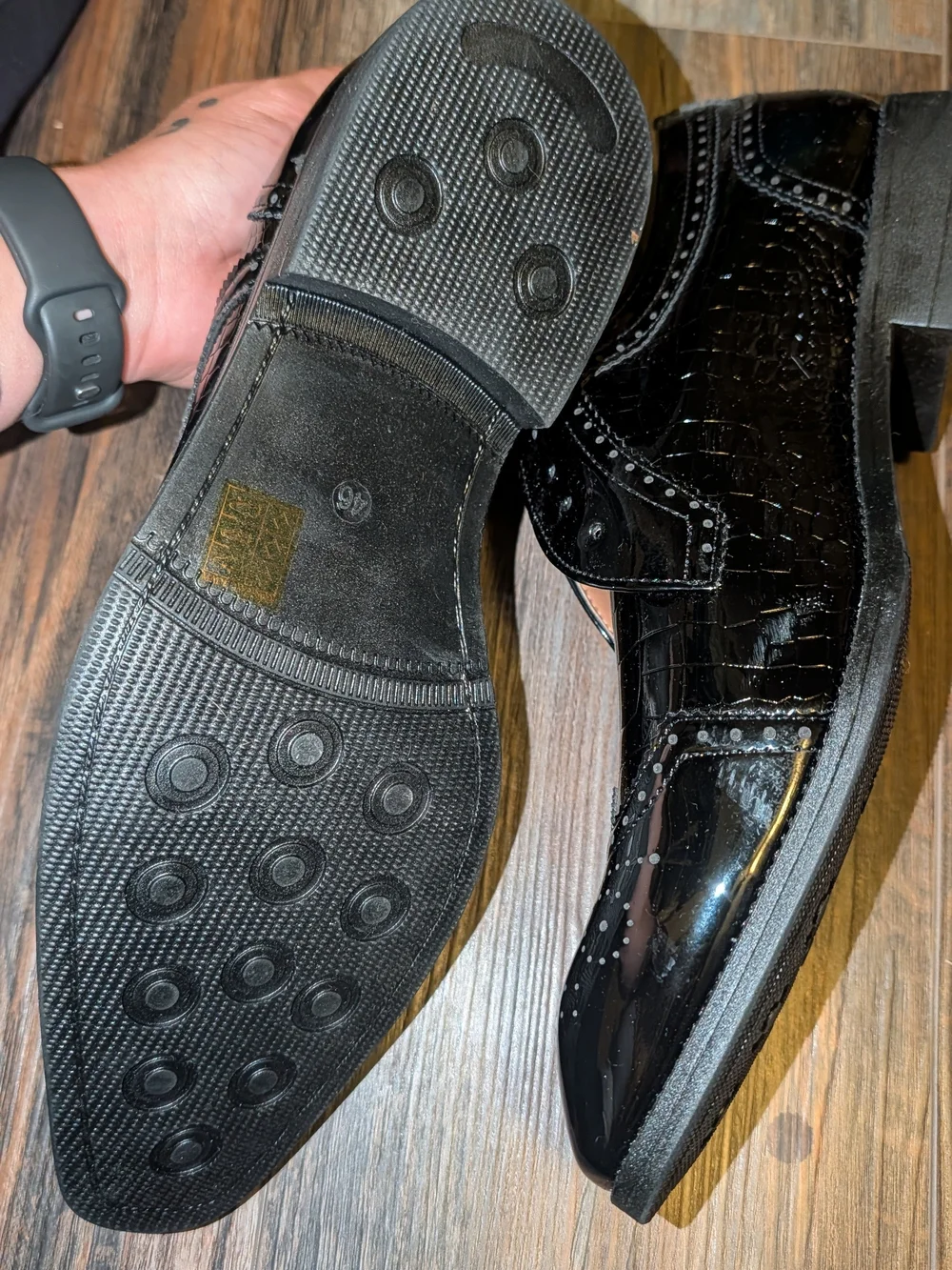 11.5 Men's Black Patent Croc-Embossed Wingtip Dress Shoes